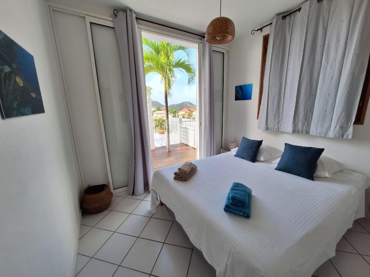 Villa Roches Percees *** Terre-De-Haut Esterno foto